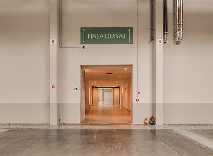 EXPO-Krakow-lacznik-miedzy-halami.jpg