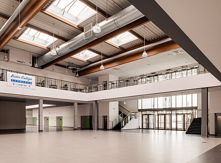 EXPO-Krakow-lobby-5.jpg